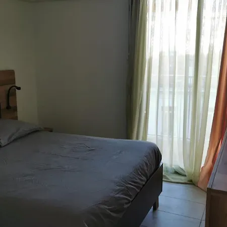 Centre Le Milagro 3 Будинок відпочинку Антіб